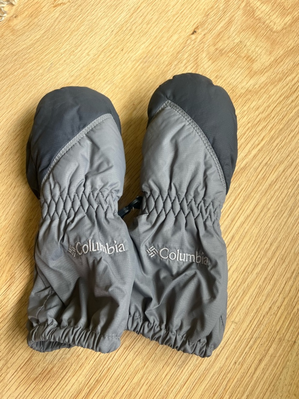Columbia Kids Gray/Charcoal Winter Mittens